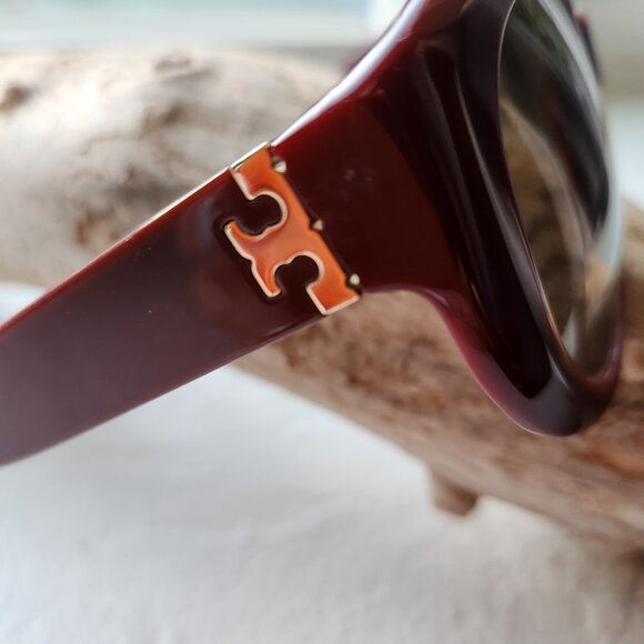Vintage TORY BURCH oval  cat\'s-eye burgundy/gold sunglasses main image 6